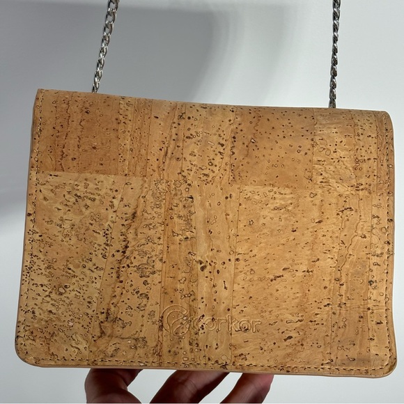 NWOT Corkor Crossbody Cork Purse Handmade In PORTUGAL Silver Strap And Hardware - Picture 6 of 11